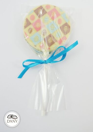 Čokoládové lízatko z bielej čokolády